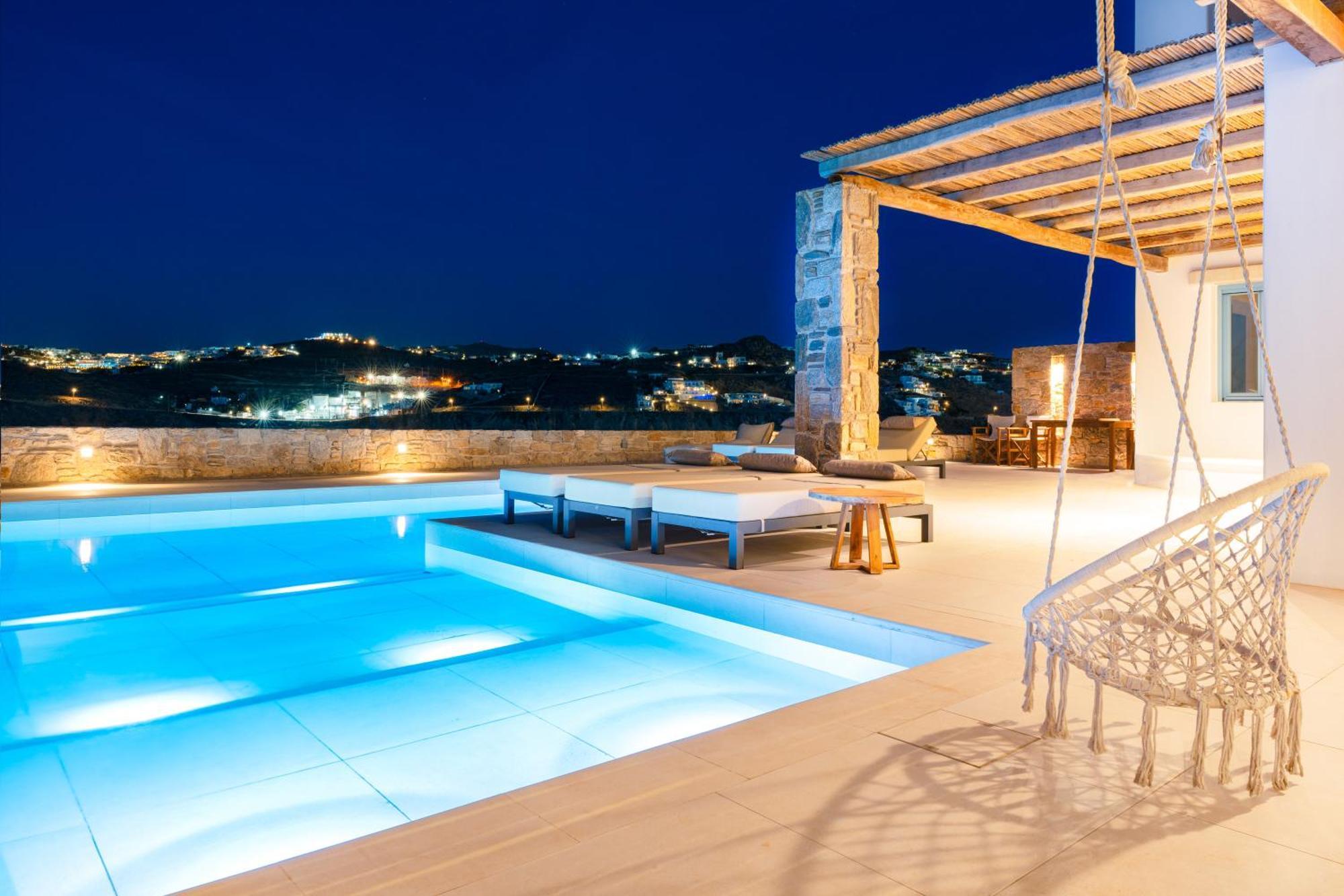 Myko Villa *